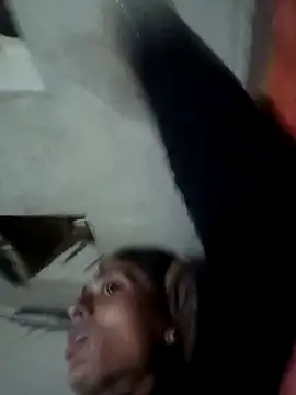 Snapshot of SexyDolly99 chatting on 10.04.25 SexyDolly99 online show from 10.04.25