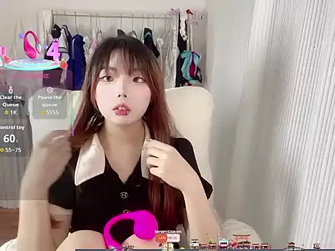 Snapshot of Aloves-21 chatting on 11.03.25 Aloves-21 online show from 11.03.25