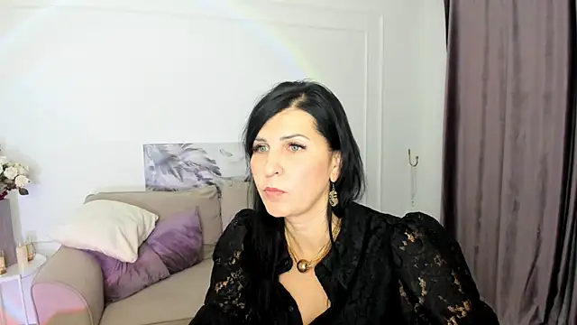 Moon Veloure1 online show from 12.02.25