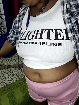 Snapshot of Deborbhavi222 chatting on 12.05.25 Deborbhavi222 online show from 12.05.25