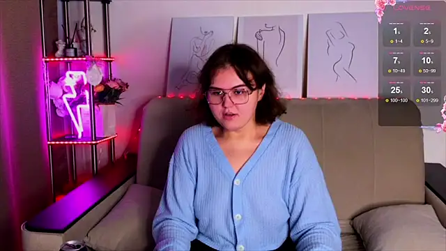 Snapshot of chatting on 10.15.25 online show from 10.15.25