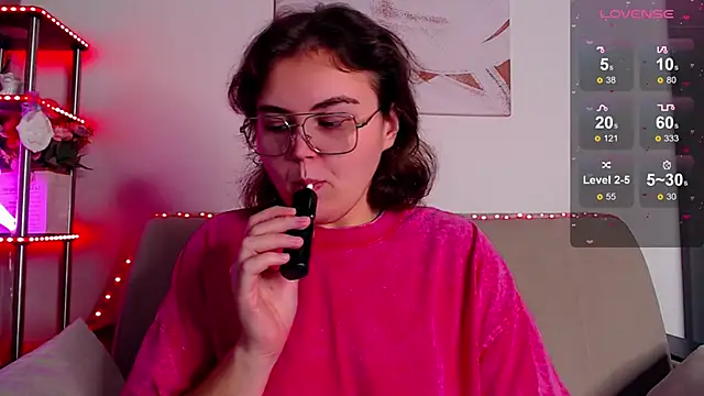 Snapshot of chatting on 12.14.25 online show from 12.14.25