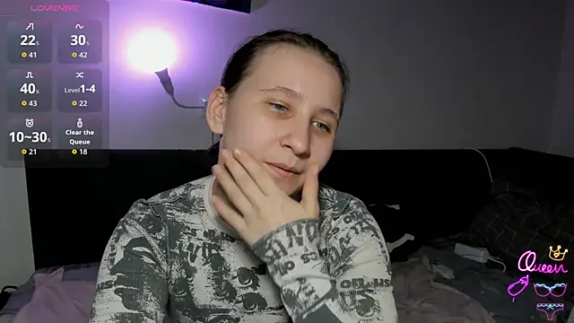 Snapshot of ChristinaFivePlus chatting on 04.01.26 ChristinaFivePlus online show from 04.01.26