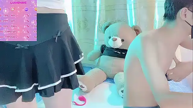 Snapshot of White-Lia chatting on 10.01.25 White-Lia online show from 10.01.25