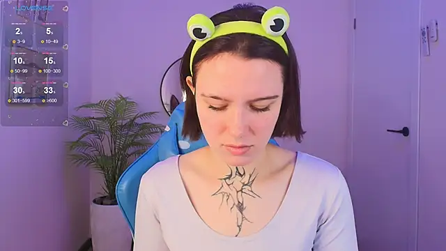 Snapshot of Elastikisss chatting on 10.06.25 Elastikisss online show from 10.06.25