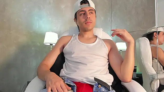 dylan cross  online show from 11.25.25