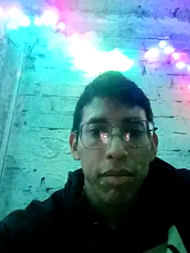 Snapshot of HungHangup chatting on 11.07.25 HungHangup online show from 11.07.25