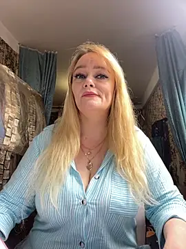 Sweet-blonde online show from 11.08.25