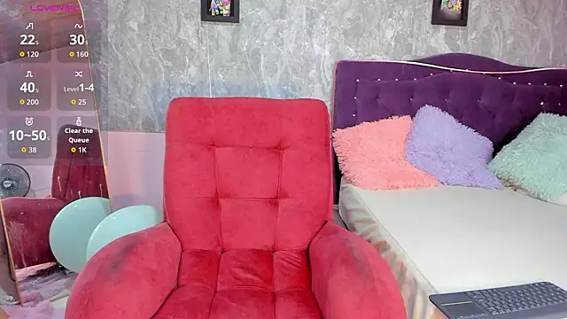 Lauren smiles online show from 03.15.26