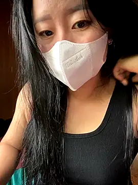 Snapshot of violet-00 chatting on 09.25.25 violet-00 online show from 09.25.25