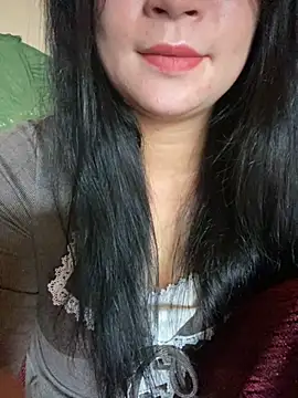 Snapshot of violet-00 chatting on 09.26.25 violet-00 online show from 09.26.25