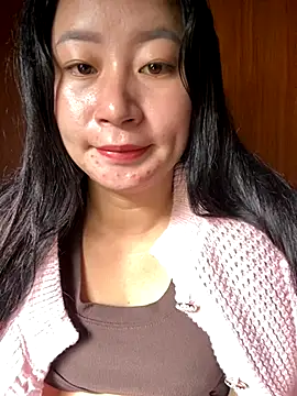 Snapshot of violet-00 chatting on 10.11.25 violet-00 online show from 10.11.25