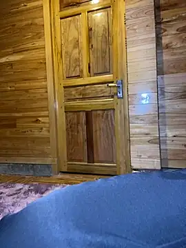 Snapshot of violet-00 chatting on 11.14.25 violet-00 online show from 11.14.25