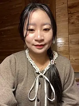 Snapshot of violet-00 chatting on 11.26.25 violet-00 online show from 11.26.25