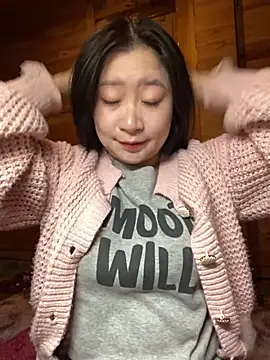 Snapshot of violet-00 chatting on 11.28.25 violet-00 online show from 11.28.25