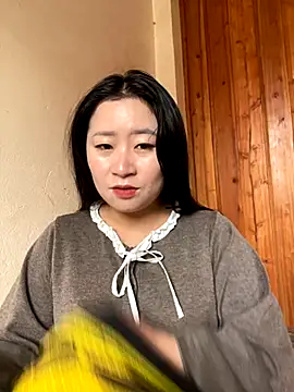 Snapshot of violet-00 chatting on 12.03.25 violet-00 online show from 12.03.25