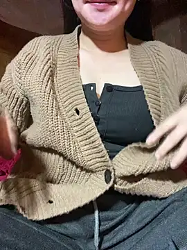 Snapshot of violet-00 chatting on 05.10.26 violet-00 online show from 05.10.26