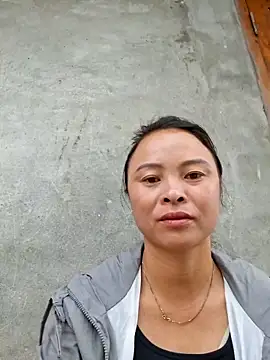 Snapshot of xuxulovezz chatting on 10.06.25 xuxulovezz online show from 10.06.25