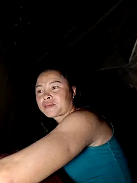 Snapshot of xuxulovezz chatting on 10.07.25 xuxulovezz online show from 10.07.25