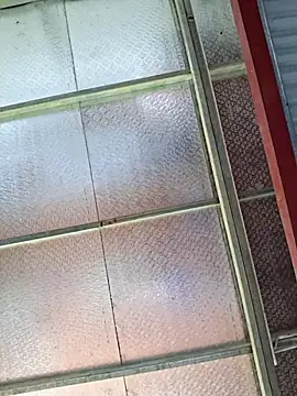 Snapshot of xuxulovezz chatting on 10.27.25 xuxulovezz online show from 10.27.25