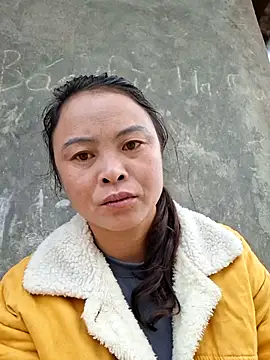 Snapshot of xuxulovezz chatting on 11.06.25 xuxulovezz online show from 11.06.25