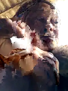 Snapshot of xuxulovezz chatting on 12.01.25 xuxulovezz online show from 12.01.25