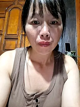 helenzz online show from 10.18.25