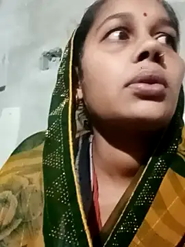 Snapshot of Rupali_ji chatting on 10.28.25 Rupali ji online show from 10.28.25