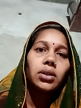 Snapshot of Rupali_ji chatting on 11.30.25 Rupali ji online show from 11.30.25