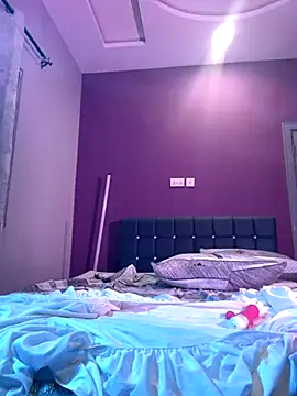 Snapshot of Zola_Nooryi chatting on 10.02.25 Zola Nooryi online show from 10.02.25