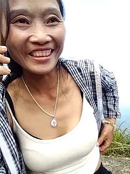 abigail-00 online show from 11.04.25