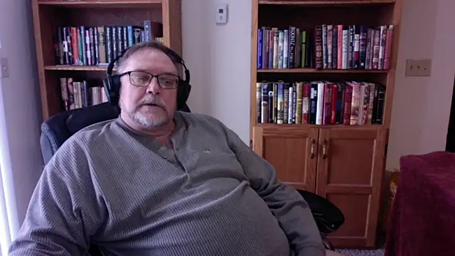 Snapshot of Vinyl22@xh chatting on 03.02.26 Vinyl22xh online show from 03.02.26