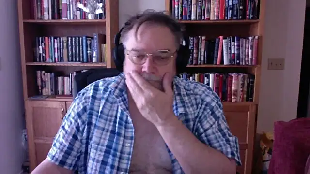 Snapshot of Vinyl22@xh chatting on 03.08.26 Vinyl22xh online show from 03.08.26