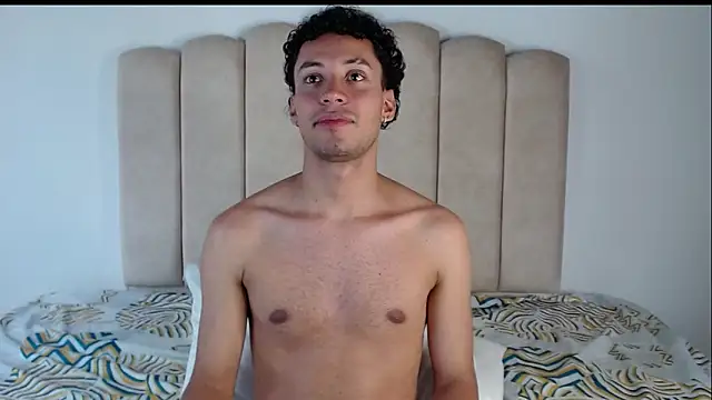 aroncooper1 online show from 10.31.25