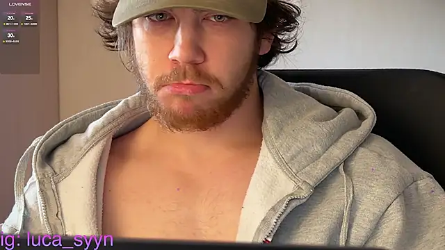 Snapshot of luca_syn chatting on 11.21.25 luca syn online show from 11.21.25