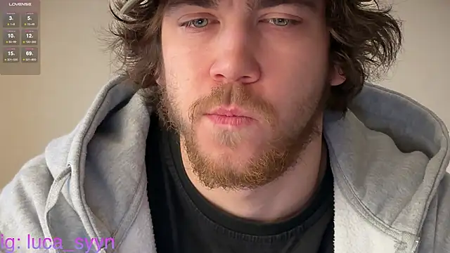 Snapshot of luca_syn chatting on 11.23.25 luca syn online show from 11.23.25