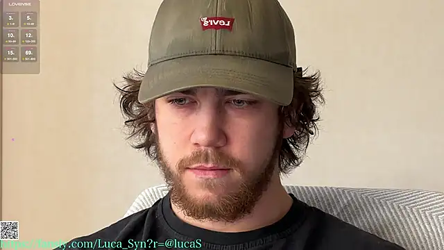 Snapshot of luca_syn chatting on 11.27.25 luca syn online show from 11.27.25