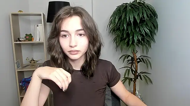 LettySlovacek online show from 09.23.25