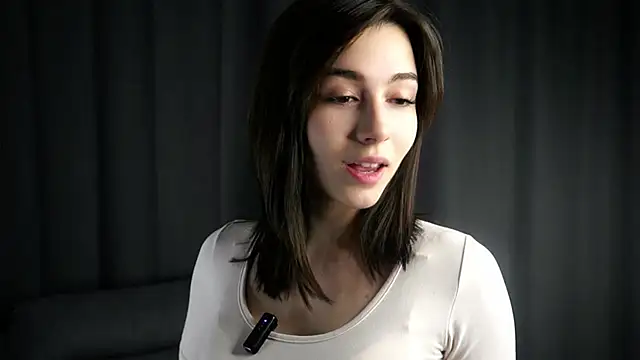 LettySlovacek online show from 10.12.25