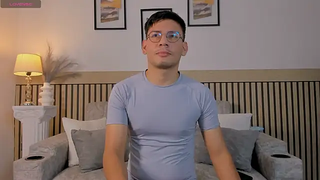 marcuswildx online show from 04.21.26