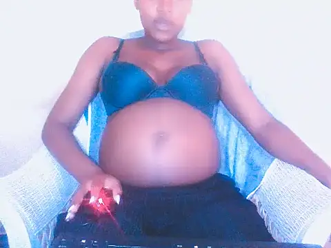 Snapshot of l4_love chatting on 10.01.25 l4 love online show from 10.01.25