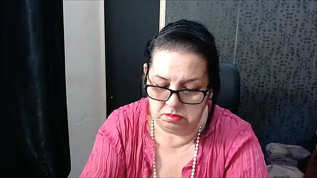 Snapshot of MissSanjanne chatting on 03.16.25 MissSanjanne online show from 03.16.25