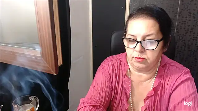 Snapshot of MissSanjanne chatting on 09.21.25 MissSanjanne online show from 09.21.25