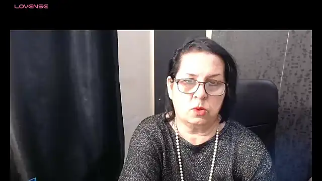 Snapshot of MissSanjanne chatting on 02.22.26 MissSanjanne online show from 02.22.26