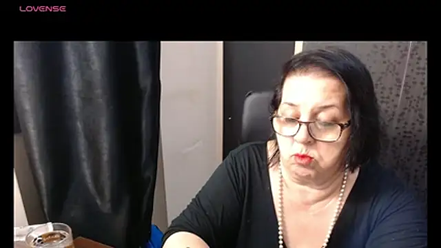 Snapshot of MissSanjanne chatting on 02.25.26 MissSanjanne online show from 02.25.26