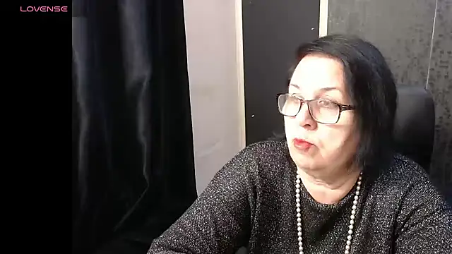 Snapshot of MissSanjanne chatting on 03.31.26 MissSanjanne online show from 03.31.26