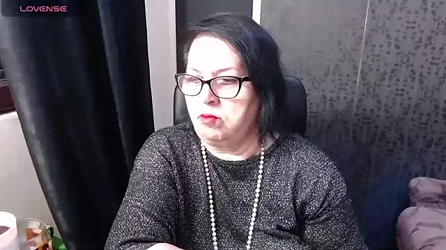 MissSanjanne online show from 05.18.26