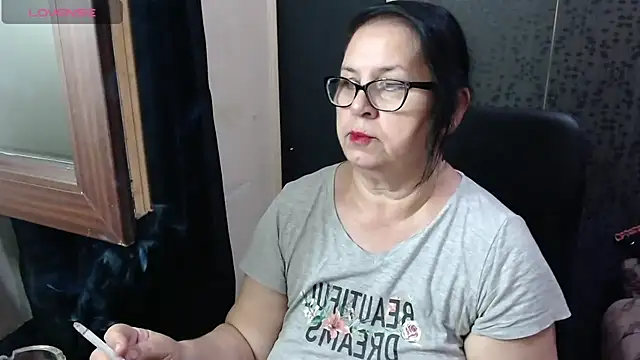 Snapshot of MissSanjanne chatting on 08.02.26 MissSanjanne online show from 08.02.26