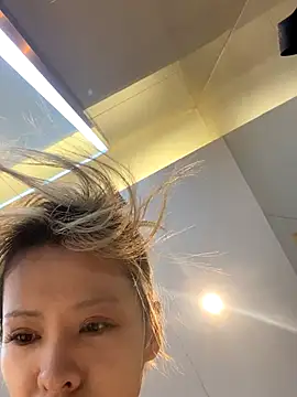 miumiu-66 online show from 10.26.25