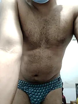 Snapshot of malludreamer chatting on 10.01.25 malludreamer online show from 10.01.25